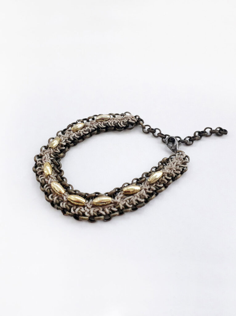 Pulsera Exotica tejida, marca Novum Renovatio